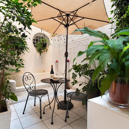 Chic And Style In Historical Via Giulia Apartment Rome Exterior photo